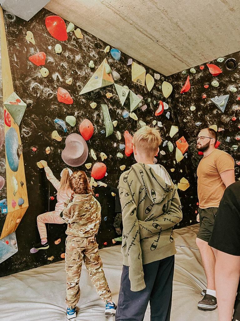 Заняття зі Скелелазіння для дітей  діючих та полеглих Захисників у Львові